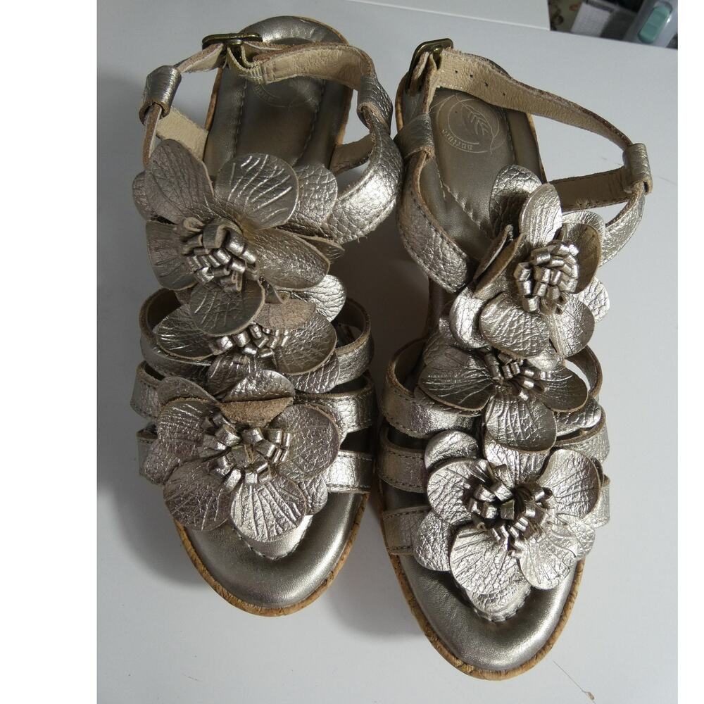 Nurture 7.5 Women's Cork Wedge Three Tiered Floral Gold Sandals Strappy
